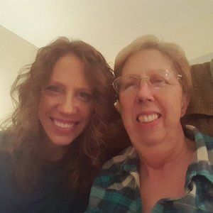 Meet your Posher, Cynthia